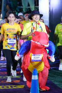 BIB: 4406, 3349
                            <button type="button" onclick="openModal(26238535)" class="btn btn-primary btn-sm float-right btn-popup" data-toggle="modal" data-target=".modal-high-quality">
                        <i class="fas fa-shopping-cart"></i> Add to Cart
                    </button>
                                            <button type="button" onclick="isThisMe(26238535, true)" class="btn btn-success btn-sm float-right btn-popup btn-isme hidden" data-toggle="tooltip" data-placement="bottom" title="นี่คือรูปของคุณใช่ไหม คลิกที่นี่เพื่อเอาเข้าอัลบั้ม">
                        <i class="fas fa-plus"></i> Add to album
                    </button>
                    <button type="button" onclick="isThisMe(26238535, false)" class="btn btn-warning btn-sm float-right btn-popup btn-isnotme hidden">
                        <i class="fas fa-ban"></i> Remove from album
                    </button>